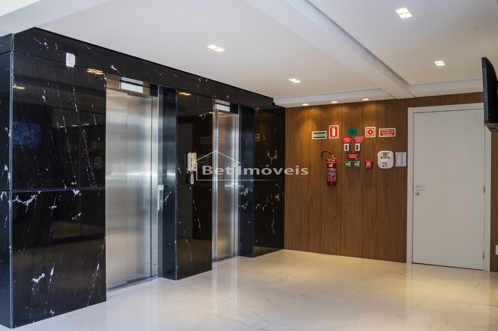 Imagem Apartamento com 3 Quartos à Venda, 151 m²em Morro do Espelho - São Leopoldo Imagem Apartamento com 3 Quartos à Venda, 151 m²em Morro do Espelho - São Leopoldo
