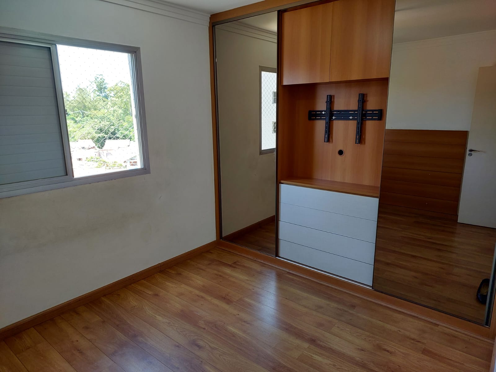 Imagem Apartamento com 3 Quartos à Venda, 71 m² em Jardim Ester - São Paulo