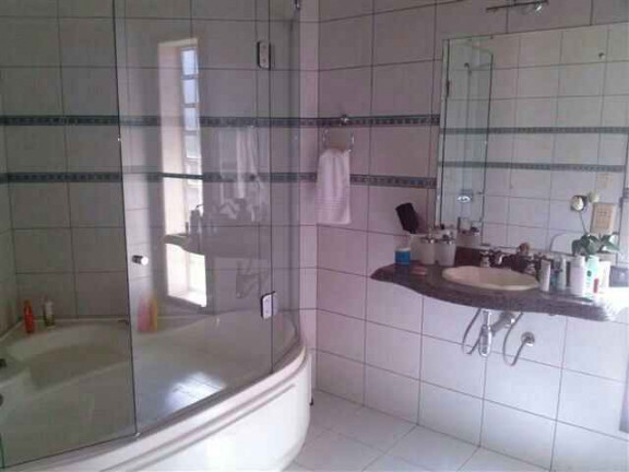 Imagem Casa com 3 Quartos à Venda, 250 m² em Primeira Linha - Criciúma Imagem Casa com 3 Quartos à Venda, 250 m² em Primeira Linha - Criciúma