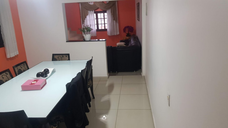 Imagem Sobrado com 3 Quartos à Venda, 175 m²em Serpa - Caieiras Imagem Sobrado com 3 Quartos à Venda, 175 m²em Serpa - Caieiras