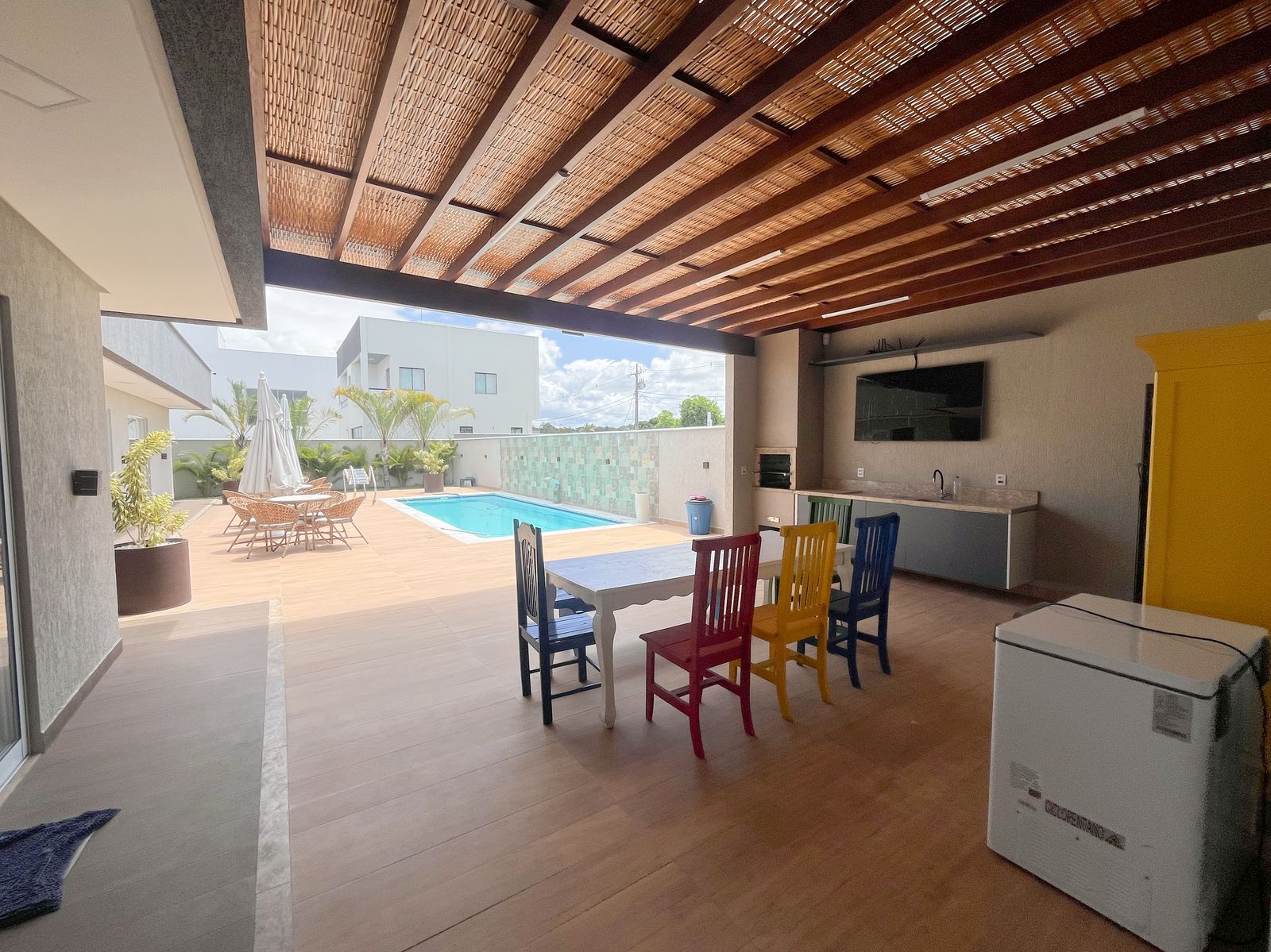 Imagem Casa de Condomínio com 4 Quartos à Venda, 398 m² em Vale do Landirana (Abrantes) - Camaçari Imagem Casa de Condomínio com 4 Quartos à Venda, 398 m² em Vale do Landirana (Abrantes) - Camaçari