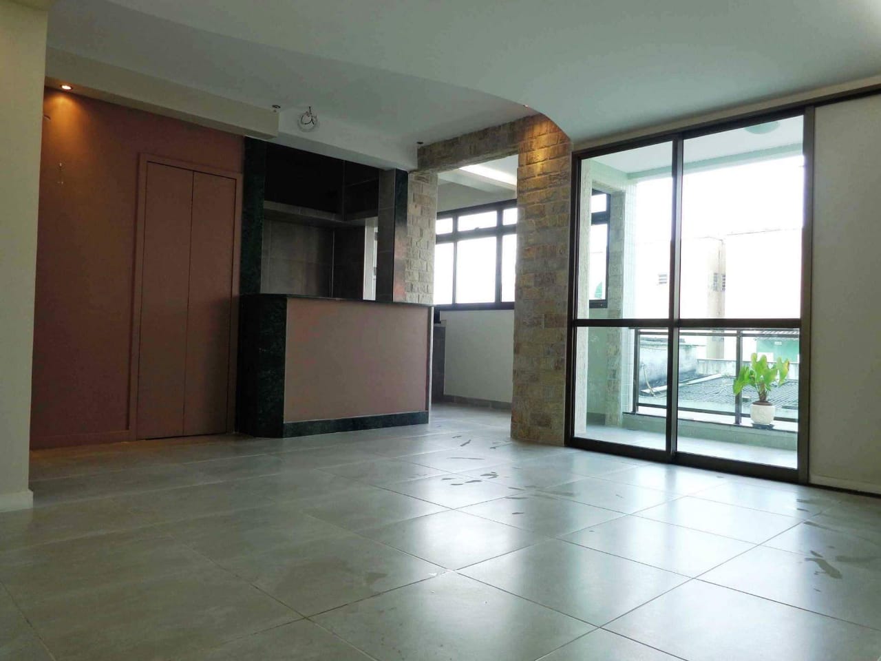 Imagem Apartamento com 2 Quartos à Venda, 90 m²em Charitas - Niterói Imagem Apartamento com 2 Quartos à Venda, 90 m²em Charitas - Niterói