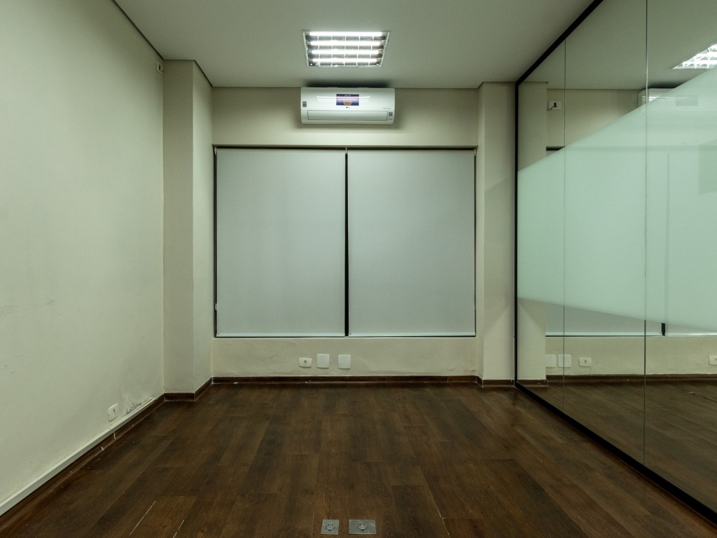 Imagem Galpão para Alugar, 600 m²em Pinheiros - São Paulo Imagem Galpão para Alugar, 600 m²em Pinheiros - São Paulo