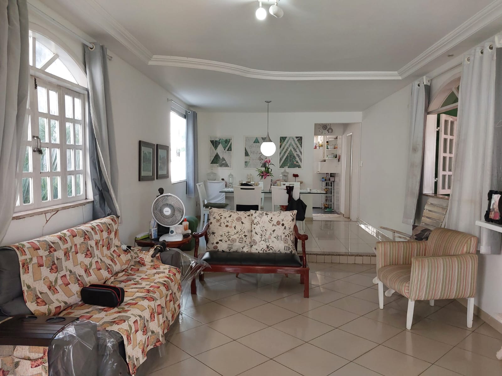 Imagem Casa de Condomínio com 4 Quartos à Venda, 250 m²em Jardim Placaford - Salvador