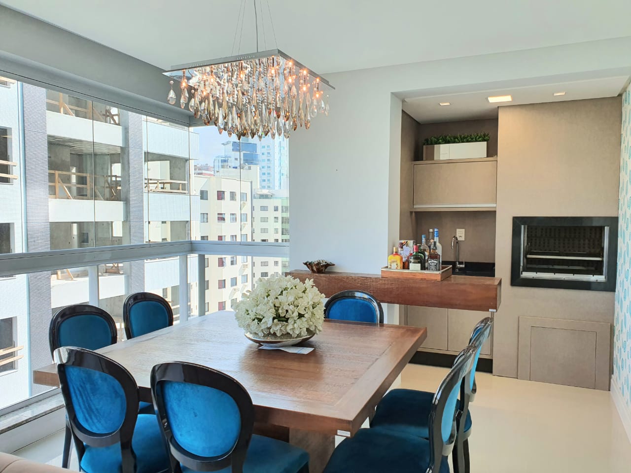 Imagem Apartamento com 3 Quartos à Venda, 135 m²em Centro - Balneário Camboriú Imagem Apartamento com 3 Quartos à Venda, 135 m²em Centro - Balneário Camboriú