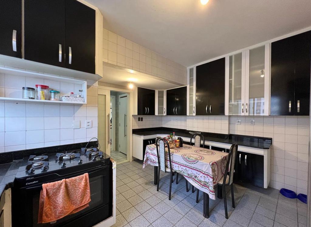 Imagem Apartamento com 4 Quartos à Venda ou Locação, 130 m²em Brotas - Salvador Imagem Apartamento com 4 Quartos à Venda ou Locação, 130 m²em Brotas - Salvador