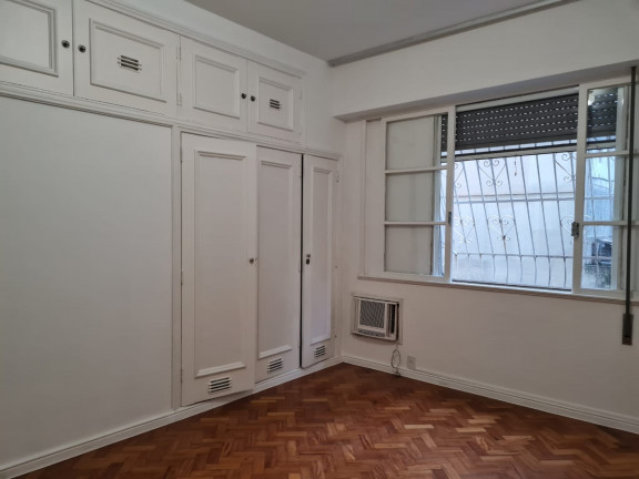 Imagem Apartamento com 3 Quartos à Venda, 220 m²em Copacabana - Rio de Janeiro Imagem Apartamento com 3 Quartos à Venda, 220 m²em Copacabana - Rio de Janeiro