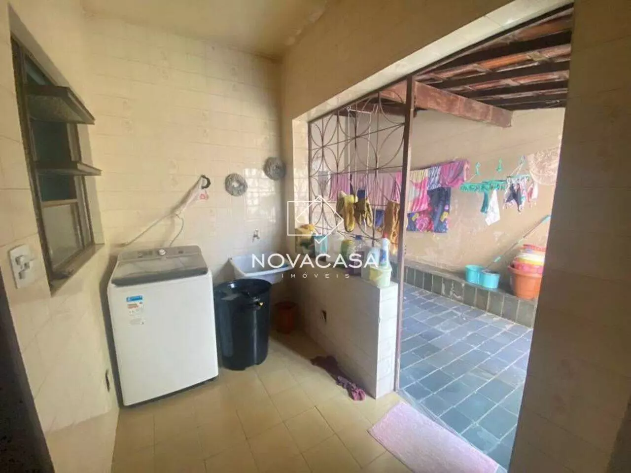Imagem Casa com 4 Quartos à Venda, 222 m² em Planalto - Belo Horizonte