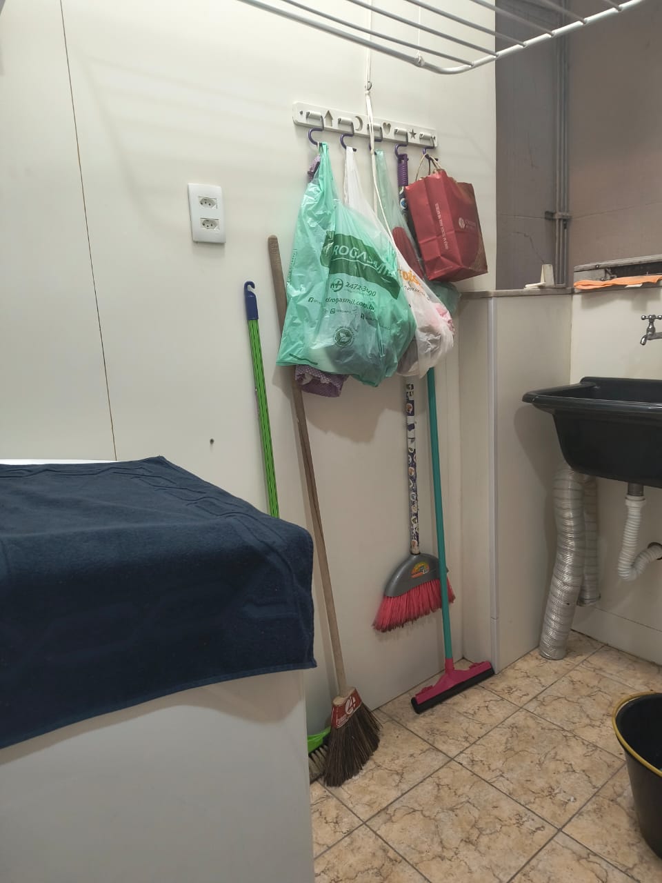 Imagem Apartamento com 2 Quartos à Venda, 65 m²em Leblon - Rio de Janeiro Imagem Apartamento com 2 Quartos à Venda, 65 m²em Leblon - Rio de Janeiro