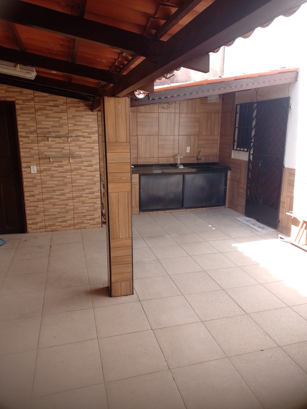 Imagem Casa com 3 Quartos à Venda, 110 m²em Itaperi - Fortaleza Imagem Casa com 3 Quartos à Venda, 110 m²em Itaperi - Fortaleza