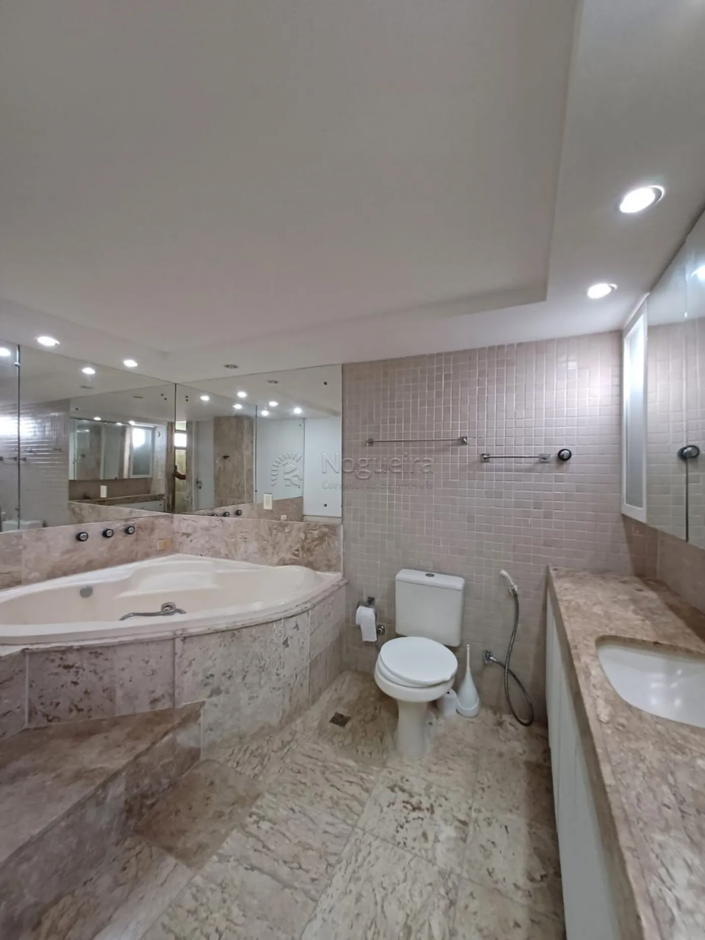 Imagem Apartamento com 5 Quartos para Alugar, 431 m²em Boa Viagem - Recife