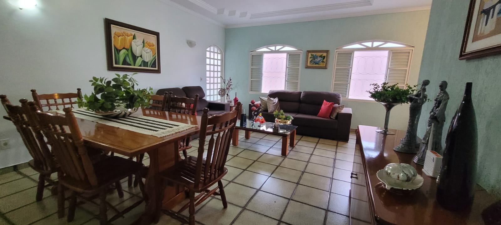 Imagem Casa com 4 Quartos à Venda, 213 m² em Jardim Roma - Caldas Novas