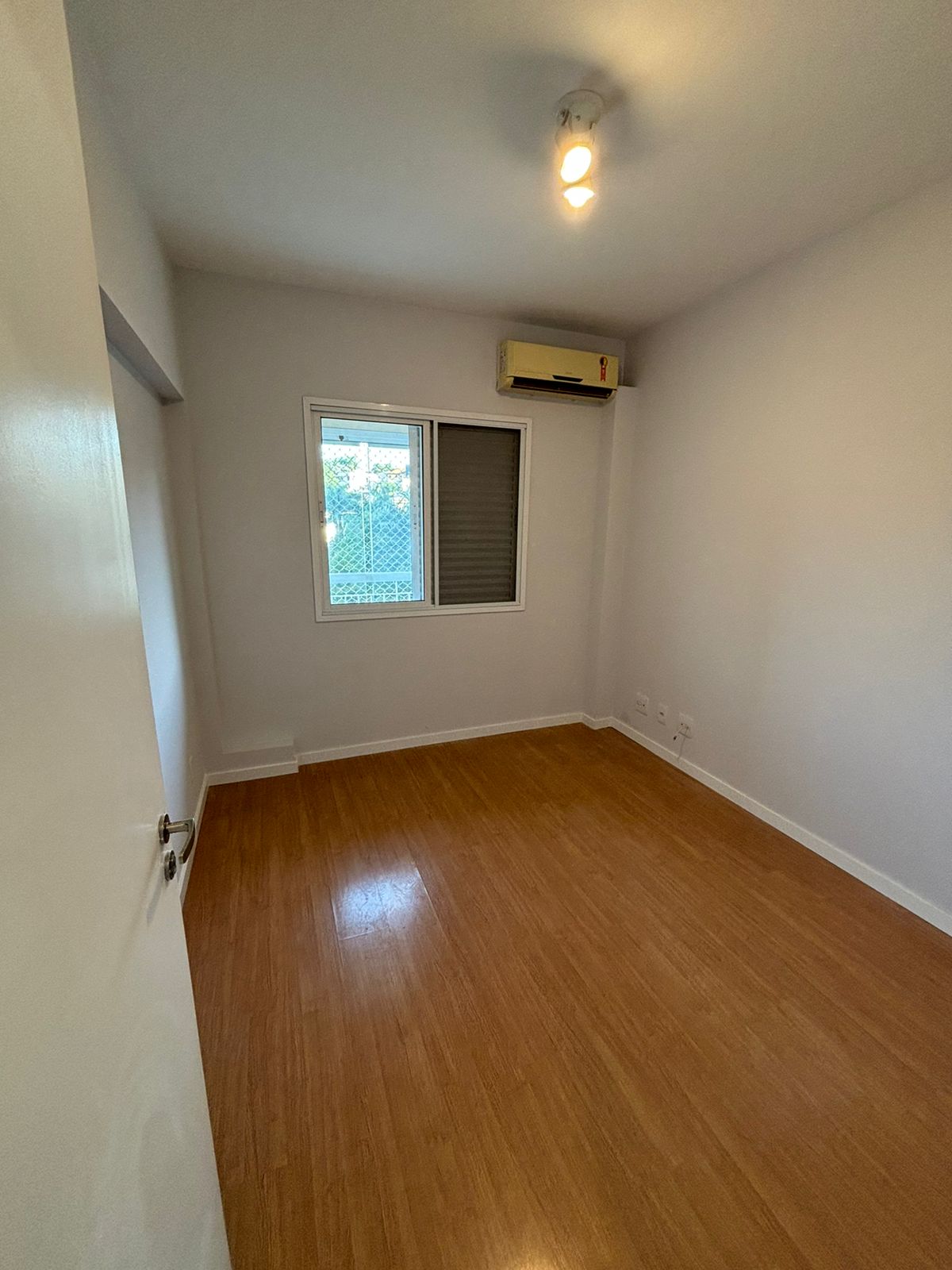 Imagem Apartamento com 3 Quartos à Venda ou Locação, 107 m²em Dezoito do Forte Empresarial/Alphaville. - Barueri