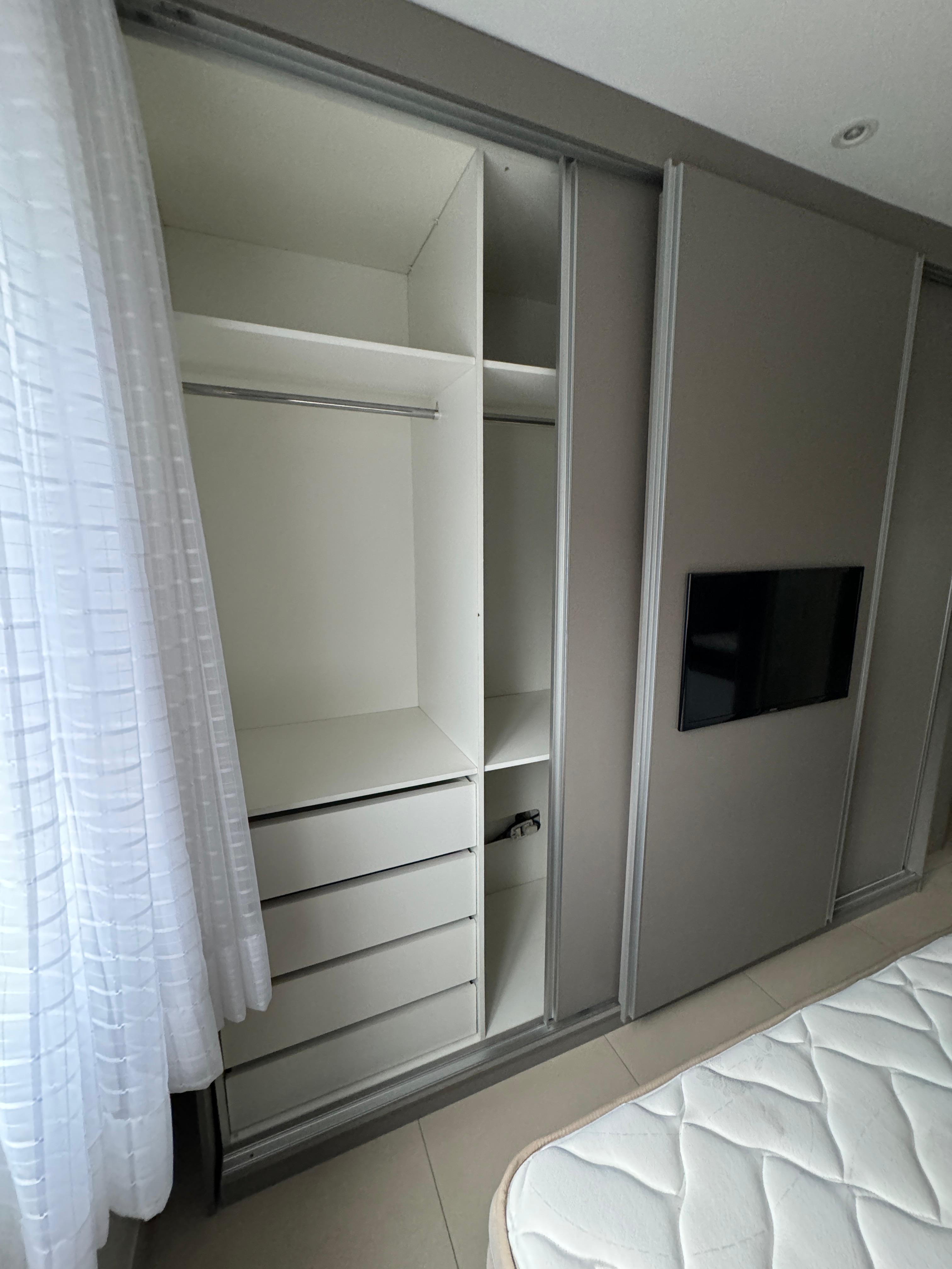 Imagem Apartamento com 3 Quartos à Venda, 98 m²em Marapé - Santos