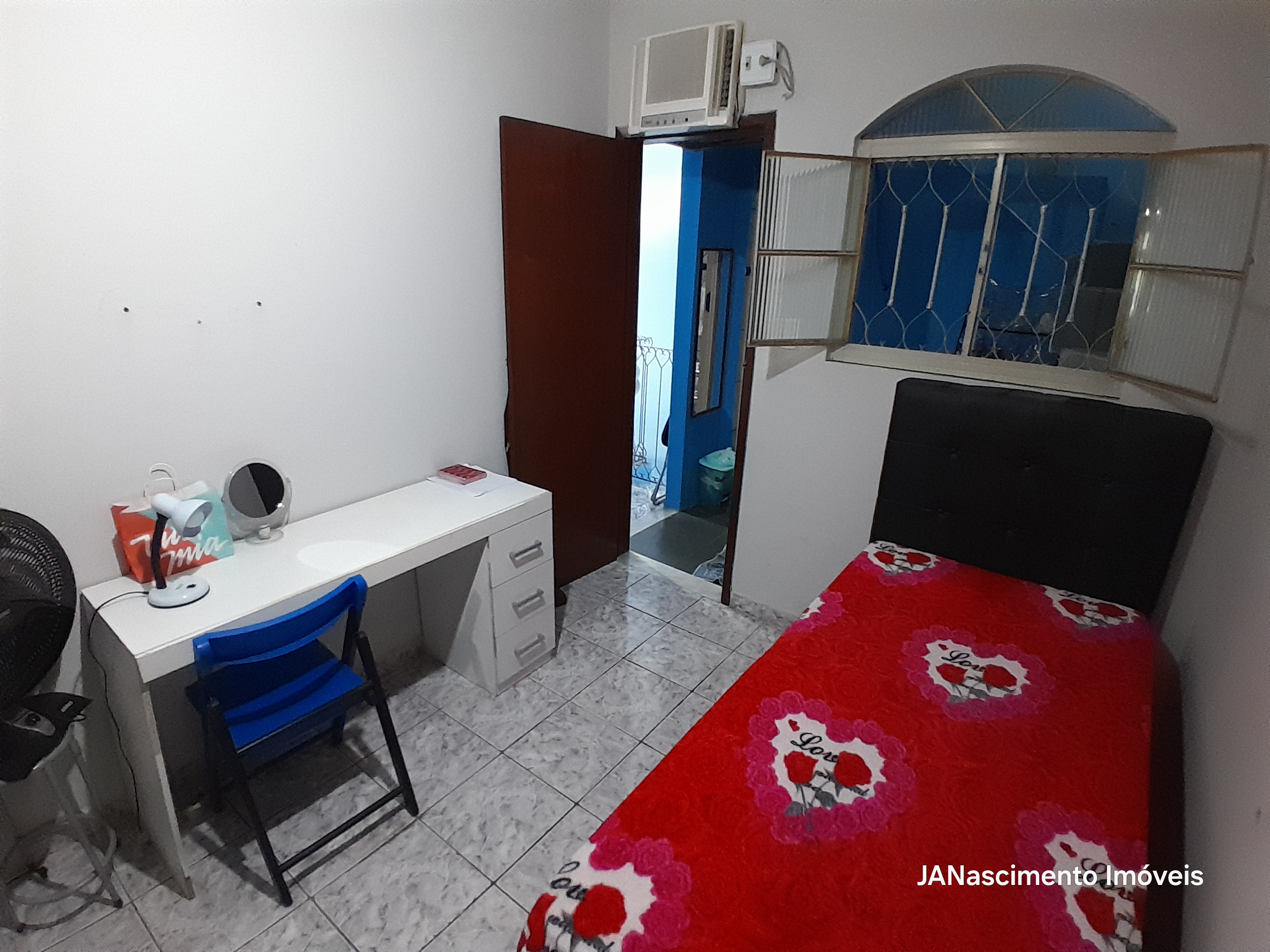 Imagem Casa com 2 Quartos à Venda, 150 m² em Bangu - Rio de Janeiro Imagem Casa com 2 Quartos à Venda, 150 m² em Bangu - Rio de Janeiro