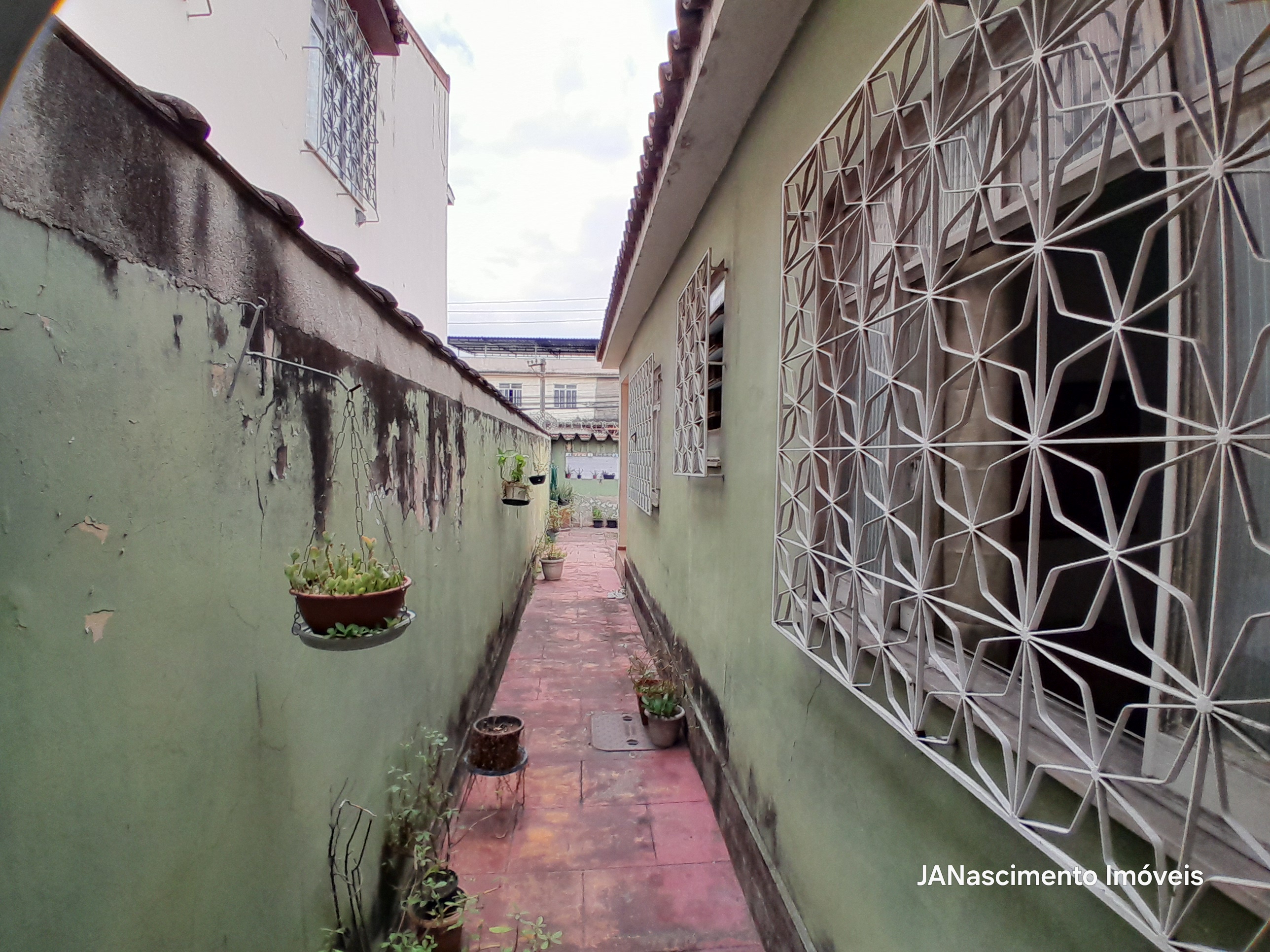 Imagem Casa com 4 Quartos à Venda, 184 m² em Realengo - Rio de Janeiro