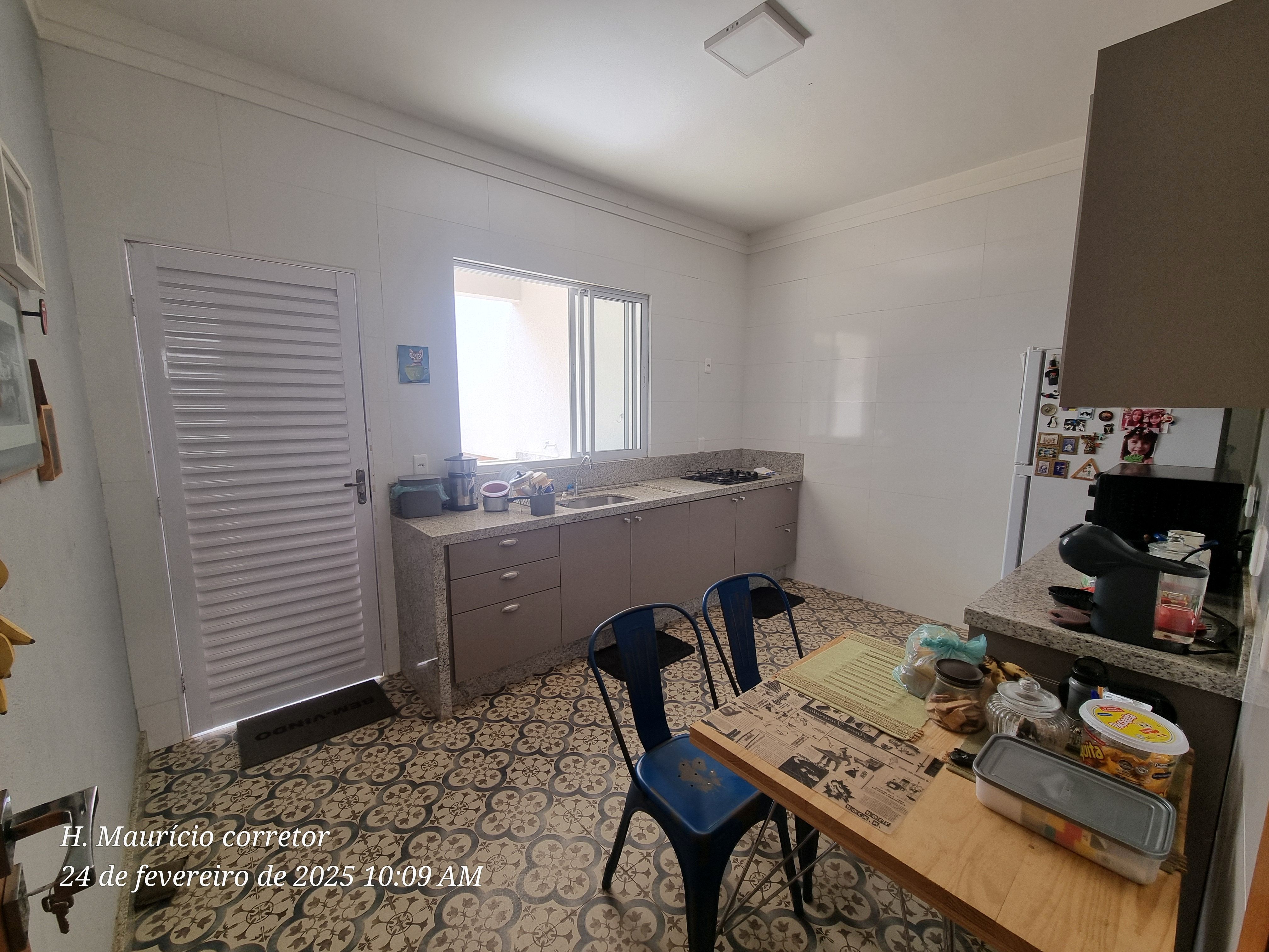 Imagem Casa com 3 Quartos à Venda, 232 m² em Setor Jaó - Goiânia Imagem Casa com 3 Quartos à Venda, 232 m² em Setor Jaó - Goiânia