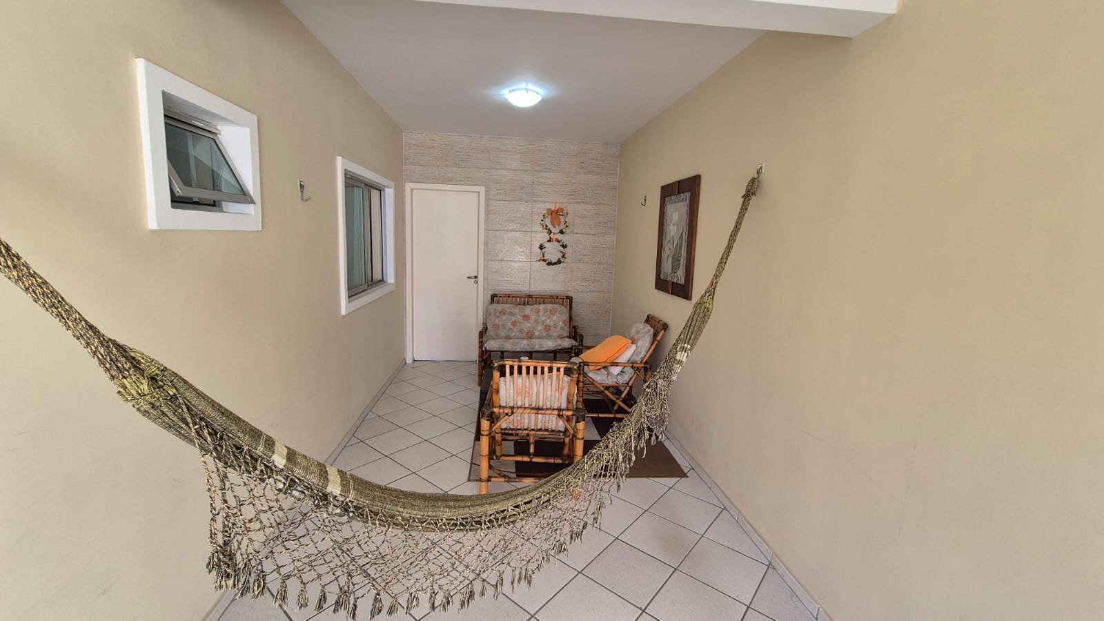 Imagem Sobrado com 3 Quartos à Venda, 177 m² em Cajuru - Curitiba Imagem Sobrado com 3 Quartos à Venda, 177 m² em Cajuru - Curitiba