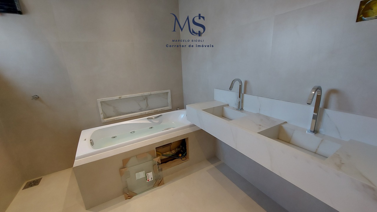 Imagem Sobrado com 4 Quartos à Venda, 260 m²em Guará II - Brasília