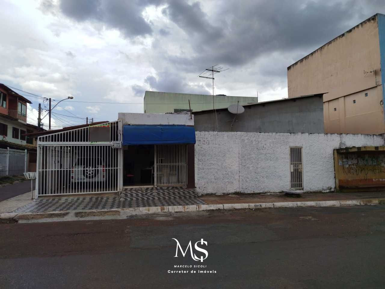 Casa com 2 Quartos à Venda, 157 m² em Taguatinga Sul (Taguatinga) - Brasília