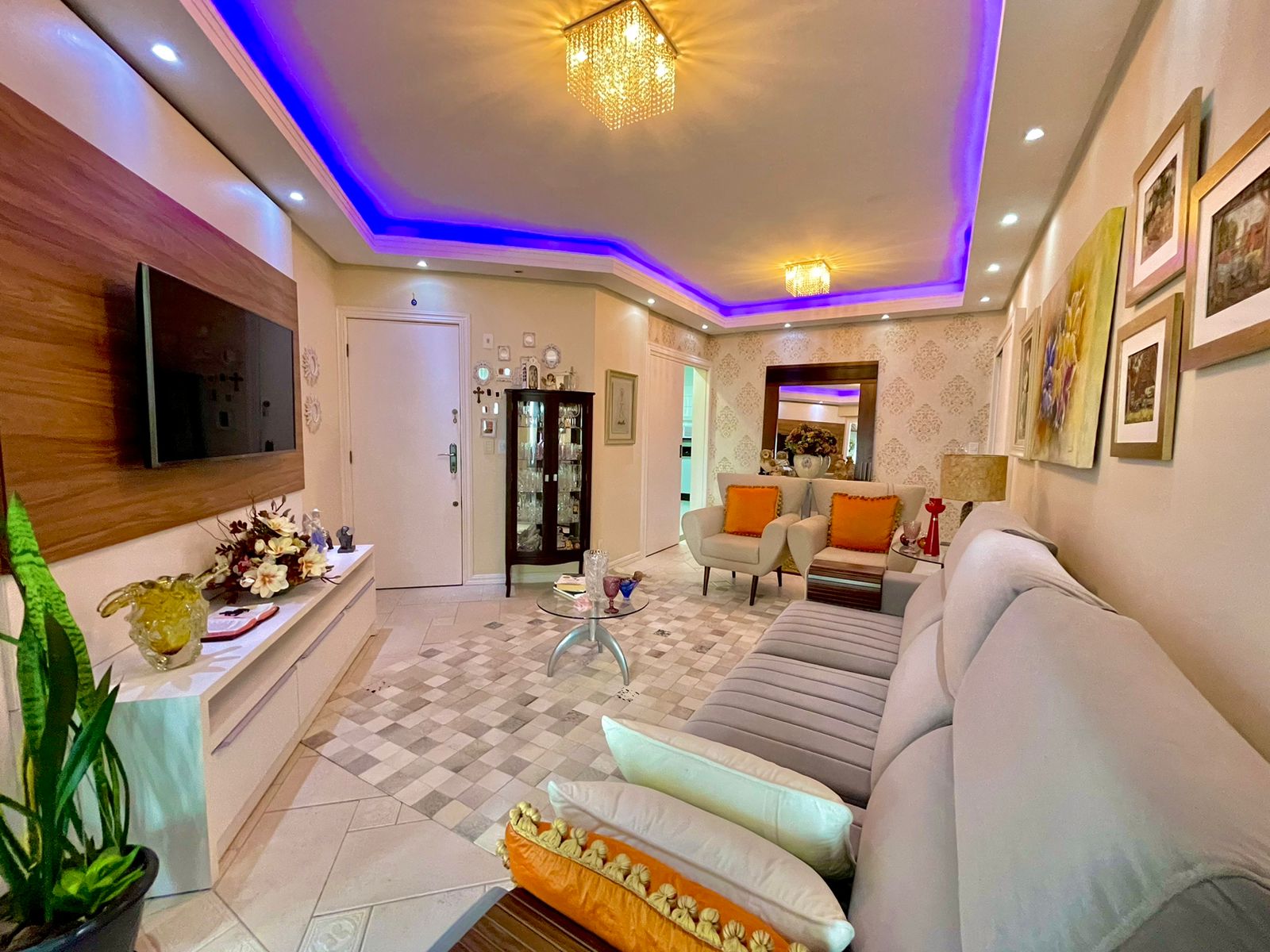 Imagem Apartamento com 3 Quartos à Venda, 120 m²em Centro - Balneário Camboriú