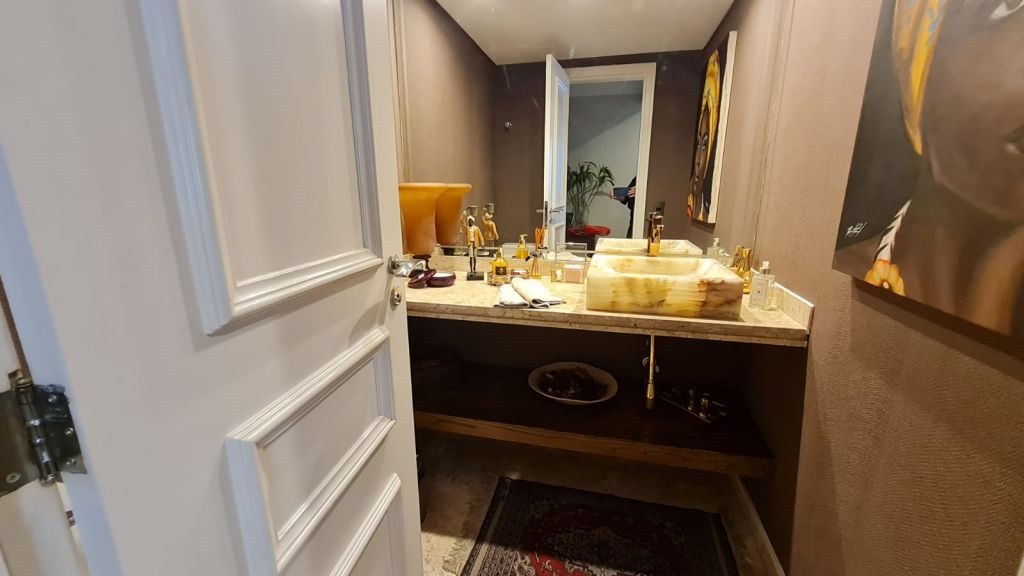 Imagem Apartamento com 4 Quartos à Venda, 210 m²em Indianópolis - São Paulo