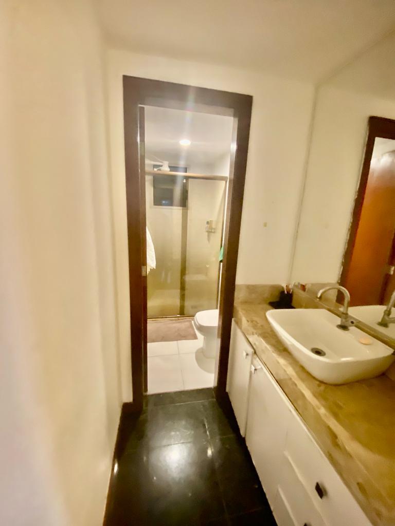 Imagem Apartamento com 3 Quartos à Venda, 100 m²em Stiep - Salvador