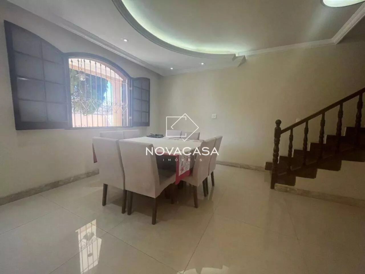 Imagem Casa com 4 Quartos à Venda, 380 m² em Santa Mônica - Belo Horizonte Imagem Casa com 4 Quartos à Venda, 380 m² em Santa Mônica - Belo Horizonte
