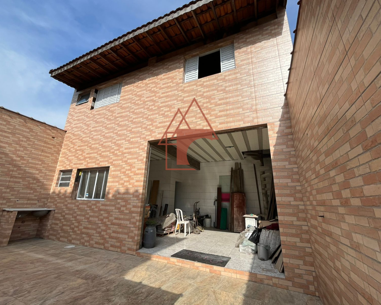 Sobrado com 3 Quartos à Venda, 148 m²em Vila Nova - Cubatão