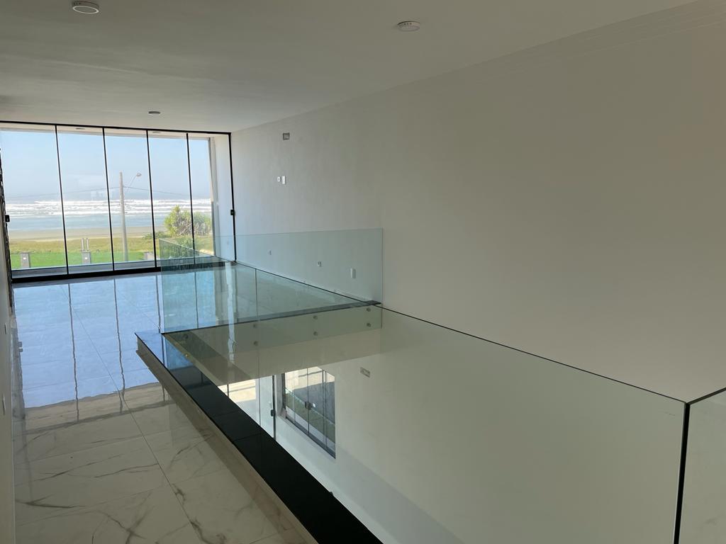 Imagem Casa de Condomínio com 4 Quartos à Venda, 250 m²em Condominio Belize - Itanhaém