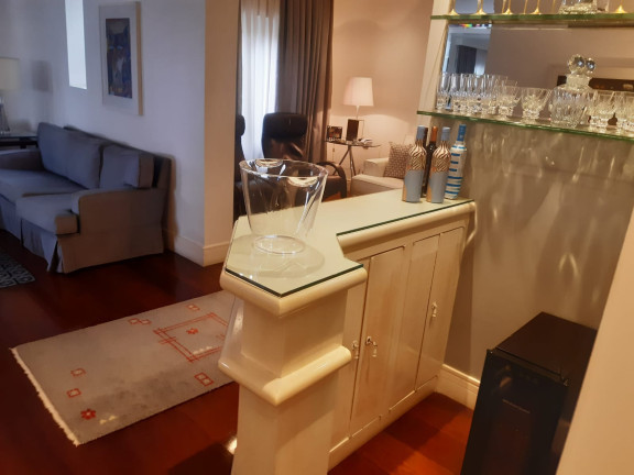 Imagem Apartamento com 4 Quartos à Venda,  em Aclimação - São Paulo
