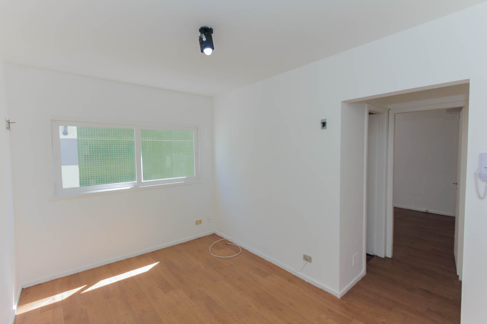 Imagem Apartamento com 1 Quarto à Venda ou Locação, 37 m² em Pinheiros - São Paulo