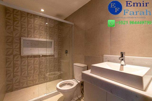 Imagem Casa com 5 Quartos à Venda, 384 m²em São Conrado - Rio de Janeiro Imagem Casa com 5 Quartos à Venda, 384 m²em São Conrado - Rio de Janeiro