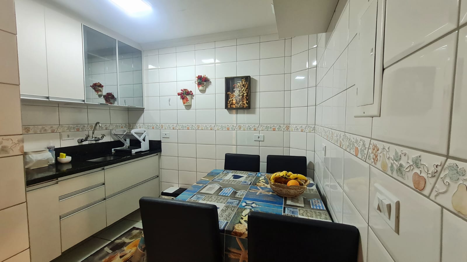 Imagem Sobrado com 4 Quartos à Venda, 160 m² em Boa Vista - Curitiba Imagem Sobrado com 4 Quartos à Venda, 160 m² em Boa Vista - Curitiba