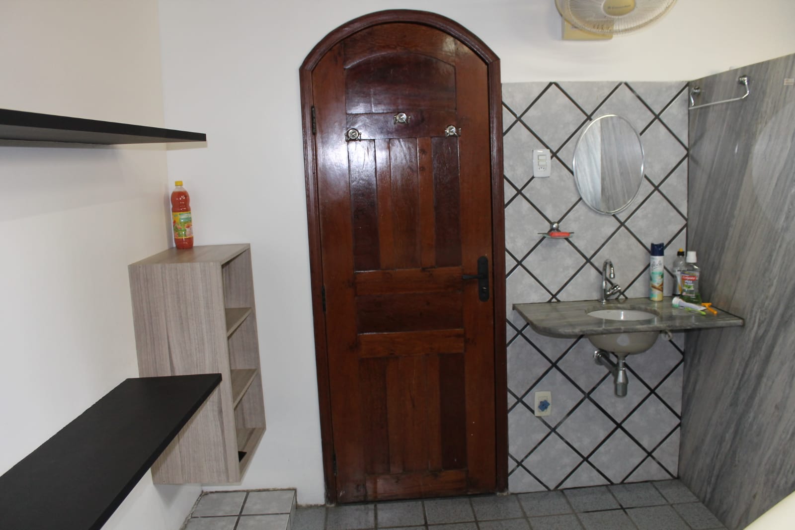 Imagem Casa com 4 Quartos para Alugar, 1 m²em Marco - Belém Imagem Casa com 4 Quartos para Alugar, 1 m²em Marco - Belém