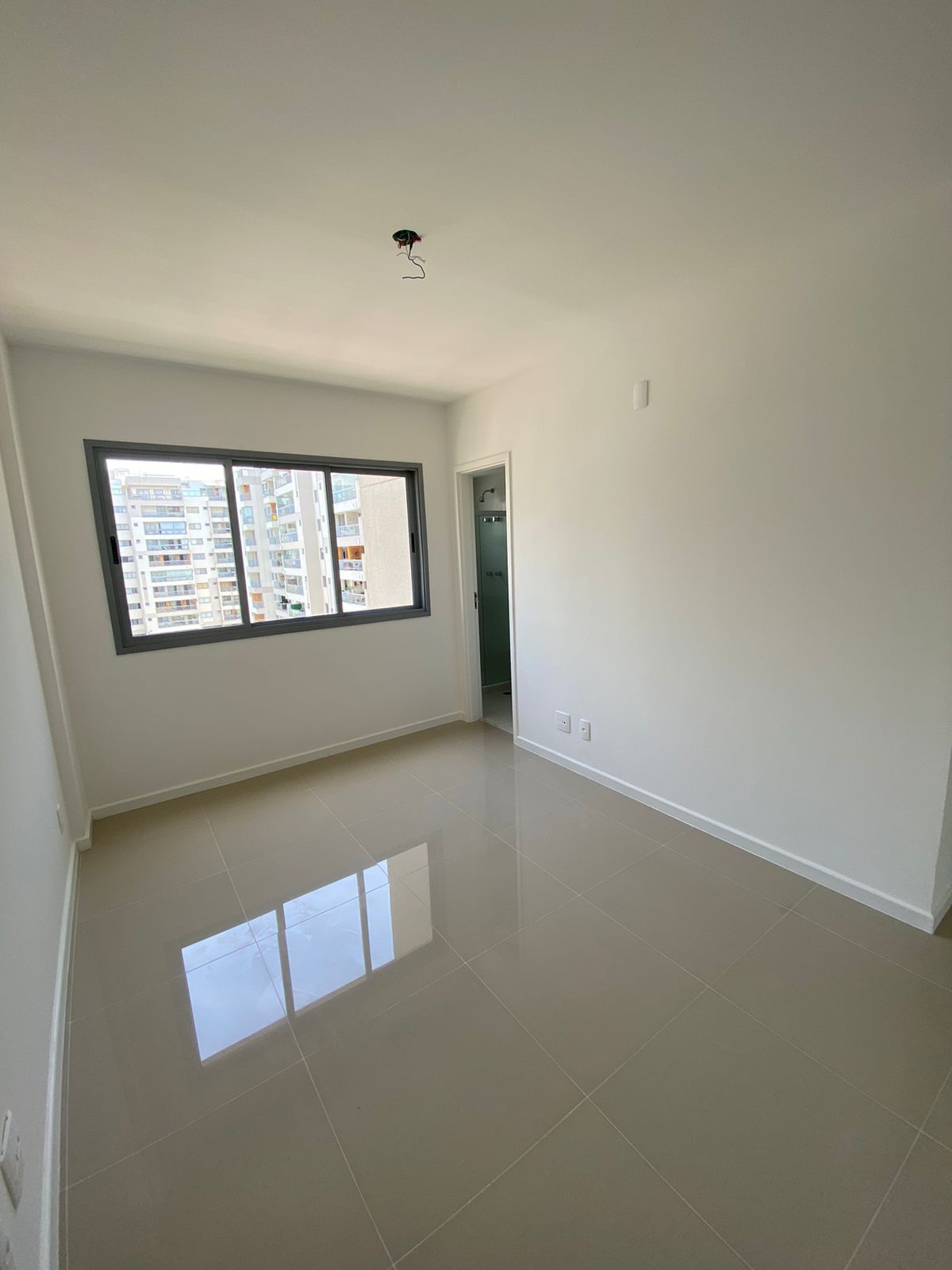 Imagem Apartamento com 2 Quartos à Venda, 80 m²em Recreio dos Bandeirantes - Rio de Janeiro
