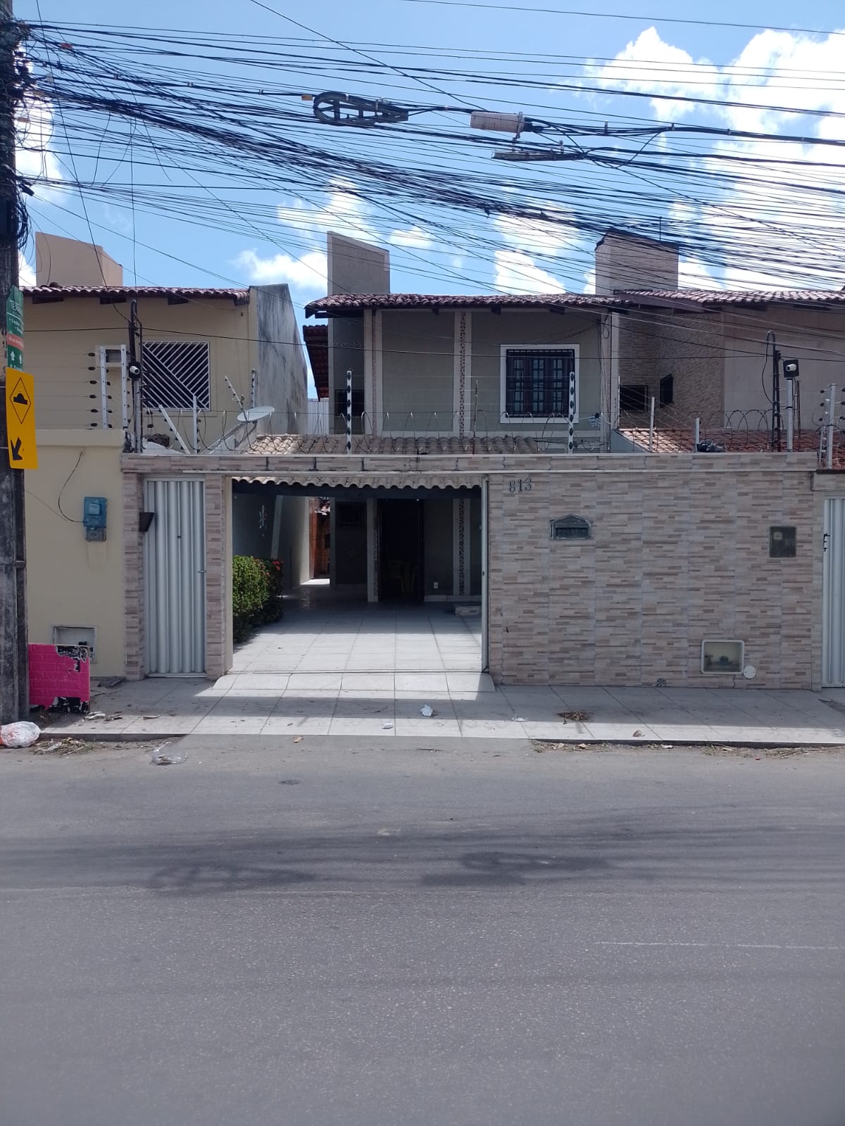 Imagem Casa com 3 Quartos à Venda, 110 m²em Itaperi - Fortaleza Imagem Casa com 3 Quartos à Venda, 110 m²em Itaperi - Fortaleza