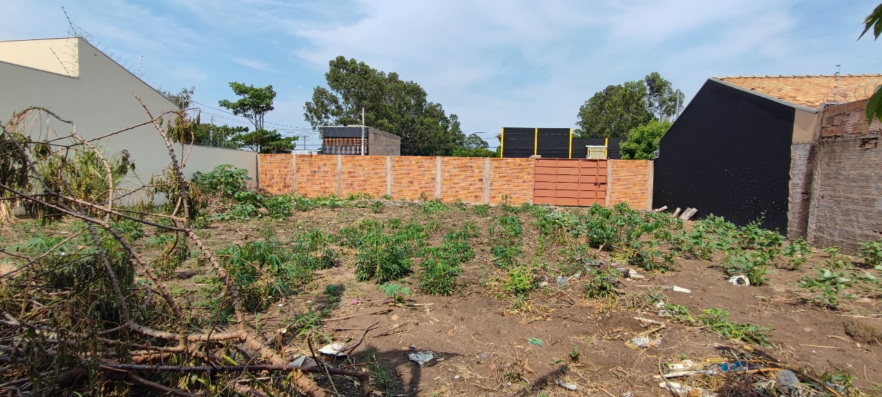 Imagem Terreno à Venda, 540 m²em Jardim Centro Oeste - Campo Grande Imagem Terreno à Venda, 540 m²em Jardim Centro Oeste - Campo Grande