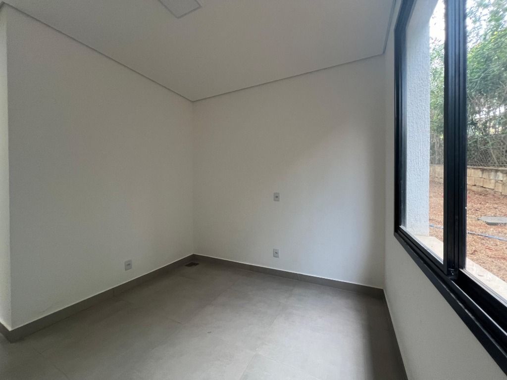Imagem Casa de Condomínio com 4 Quartos à Venda, 260 m² em Várzea - Lagoa Santa Imagem Casa de Condomínio com 4 Quartos à Venda, 260 m² em Várzea - Lagoa Santa