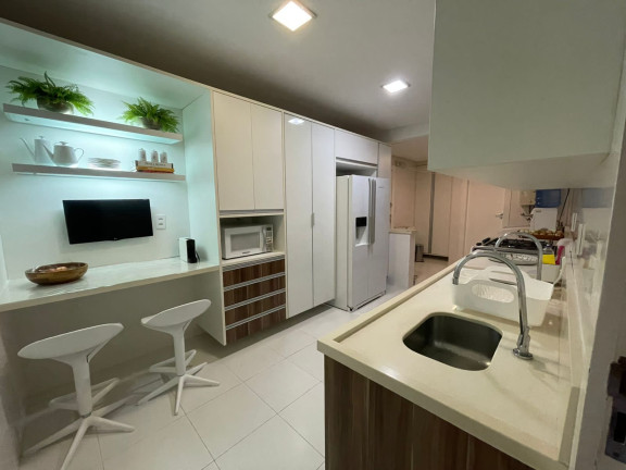 Imagem Apartamento com 3 Quartos à Venda, 174 m² em Candeias - Vitória da Conquista Imagem Apartamento com 3 Quartos à Venda, 174 m² em Candeias - Vitória da Conquista