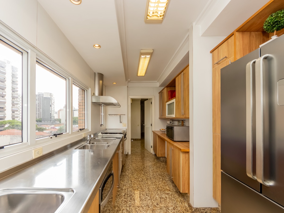 Imagem Apartamento com 3 Quartos à Venda, 243 m² em Vila Uberabinha - São Paulo