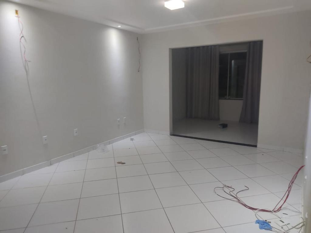 Imagem Casa com 4 Quartos à Venda ou Locação, 180 m²em Barra de Jangada - Jaboatão dos Guararapes Imagem Casa com 4 Quartos à Venda ou Locação, 180 m²em Barra de Jangada - Jaboatão dos Guararapes