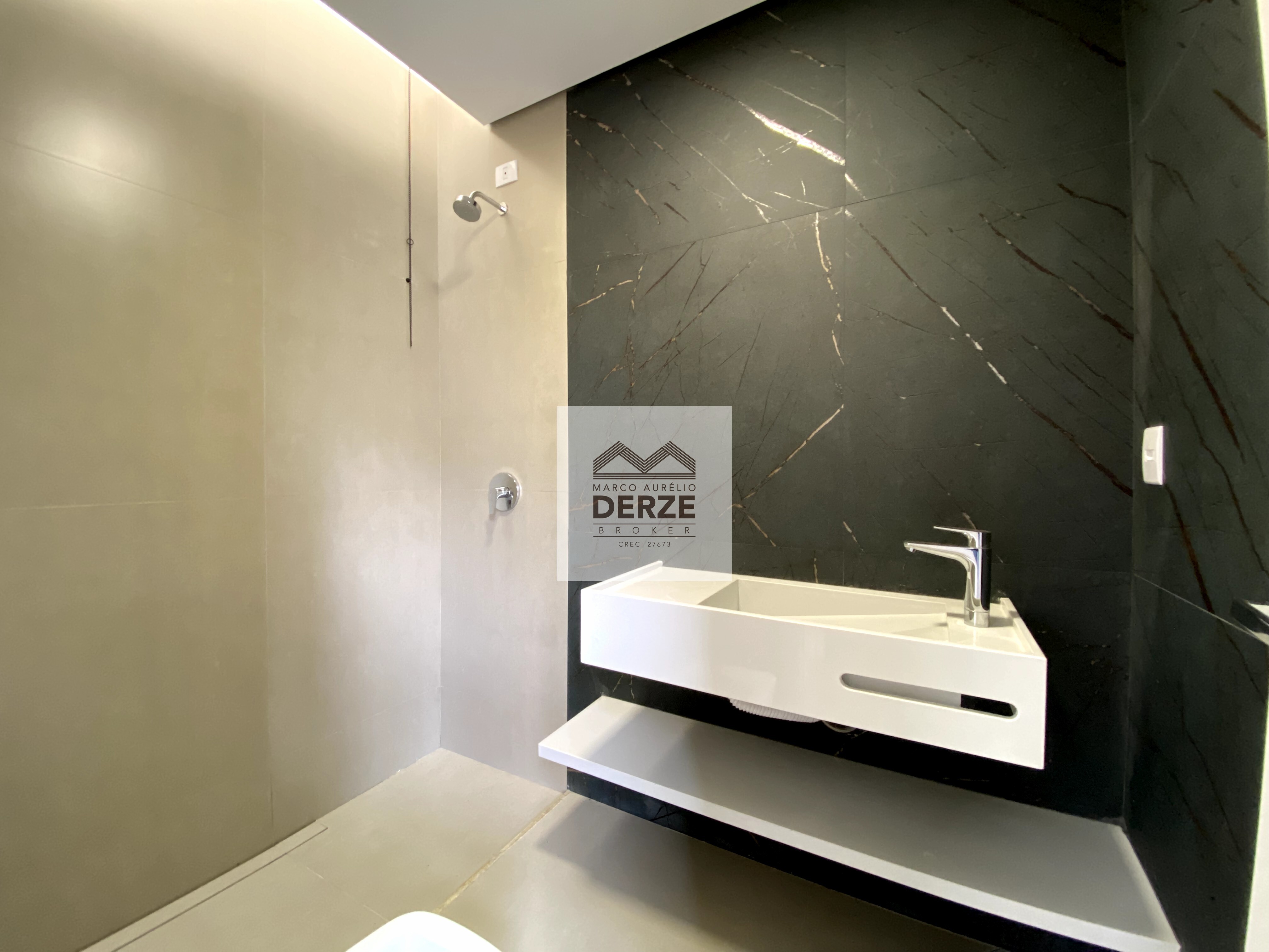 Imagem Casa com 3 Quartos à Venda, 252 m²em Jardim Inconfidência - Uberlândia Imagem Casa com 3 Quartos à Venda, 252 m²em Jardim Inconfidência - Uberlândia