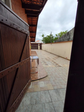 Imagem Casa com 3 Quartos à Venda, 180 m² em Jd. Corumbá - Itanhaém