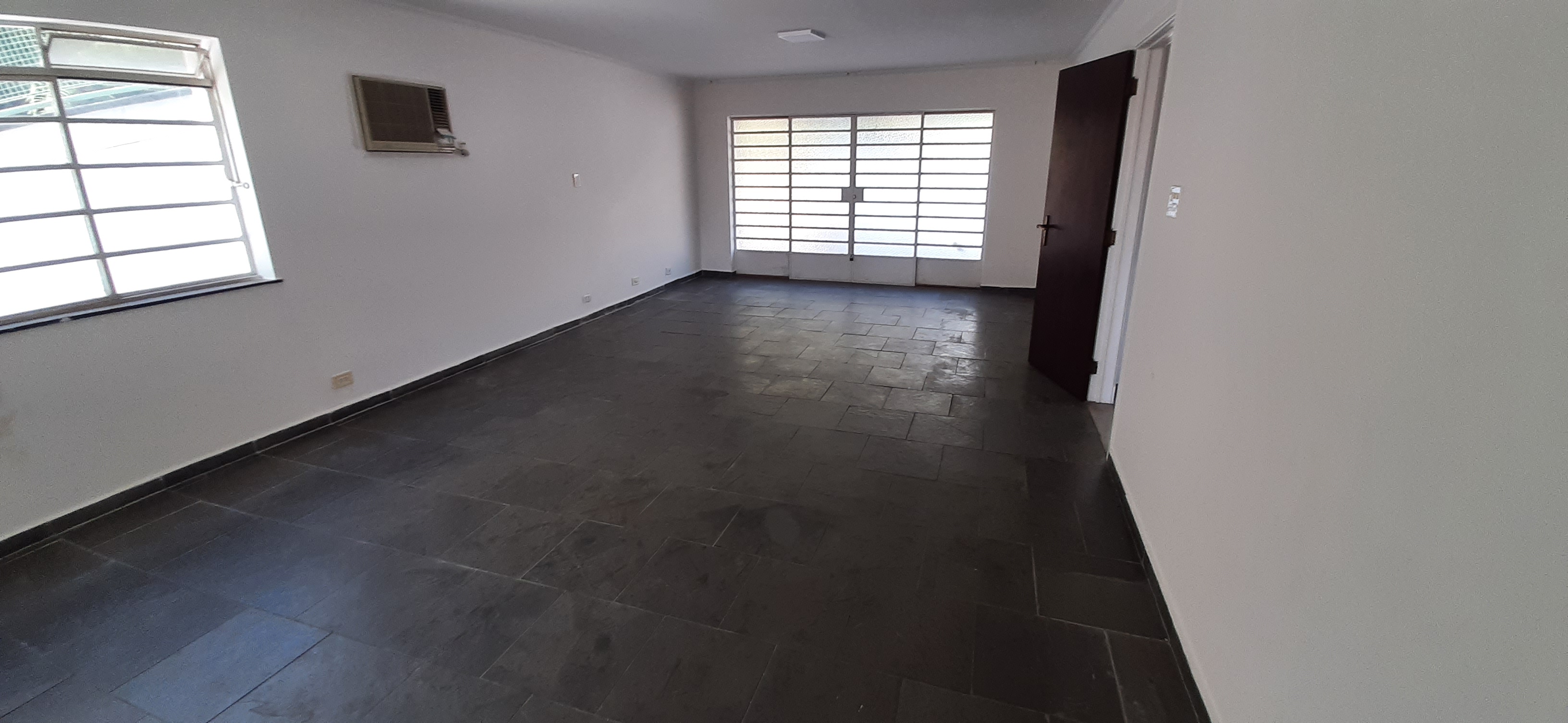 Imagem Sobrado com 4 Quartos à Venda, 312 m²em Sumaré - São Paulo Imagem Sobrado com 4 Quartos à Venda, 312 m²em Sumaré - São Paulo