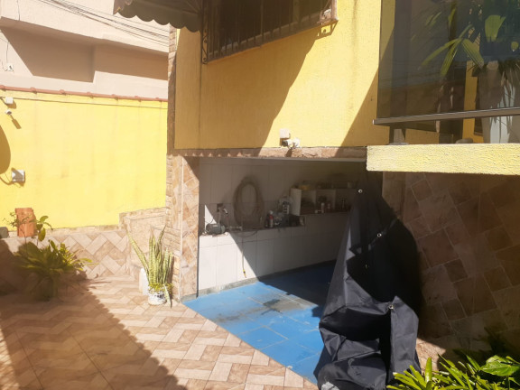 Imagem Casa com 4 Quartos à Venda, 150 m²em Trindade - São Gonçalo