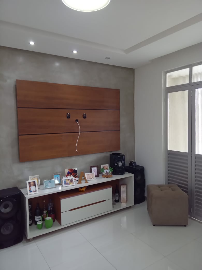 Imagem Casa com 2 Quartos à Venda, 150 m²em Paripe - Salvador Imagem Casa com 2 Quartos à Venda, 150 m²em Paripe - Salvador
