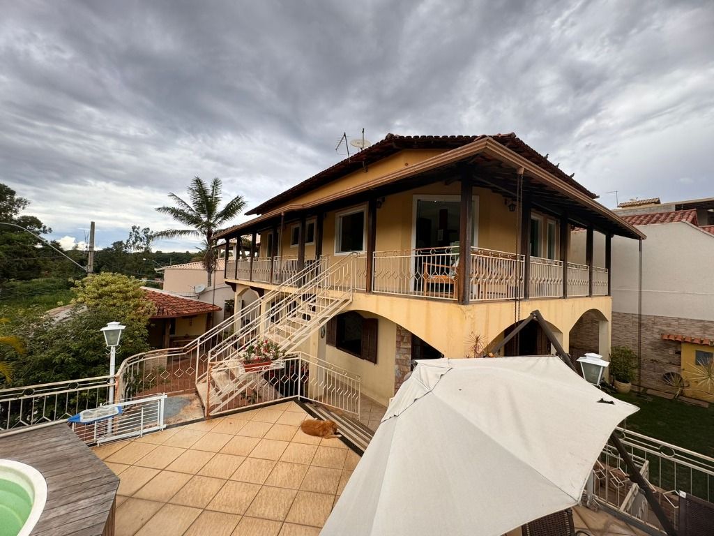 Imagem Casa com 4 Quartos à Venda, 249 m² em Tijuca - Contagem Imagem Casa com 4 Quartos à Venda, 249 m² em Tijuca - Contagem