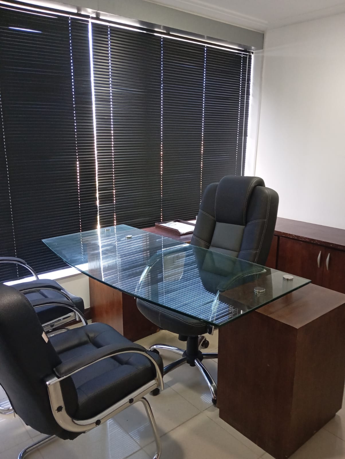 Imagem Sala Comercial para Alugar, 33 m²em Caminho das Árvores - Salvador