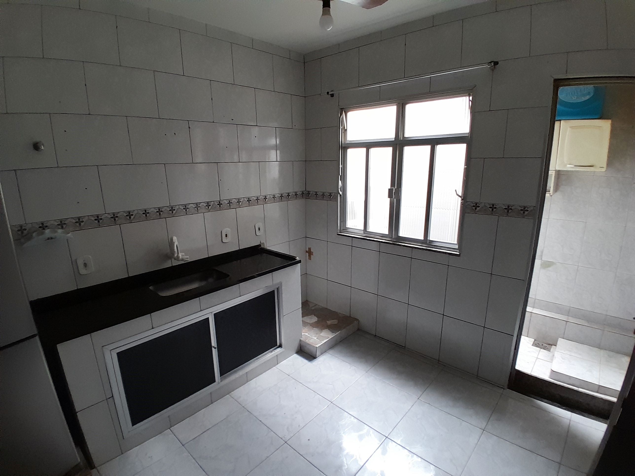 Imagem Casa com 2 Quartos à Venda, 80 m² em Bangu - Rio de Janeiro